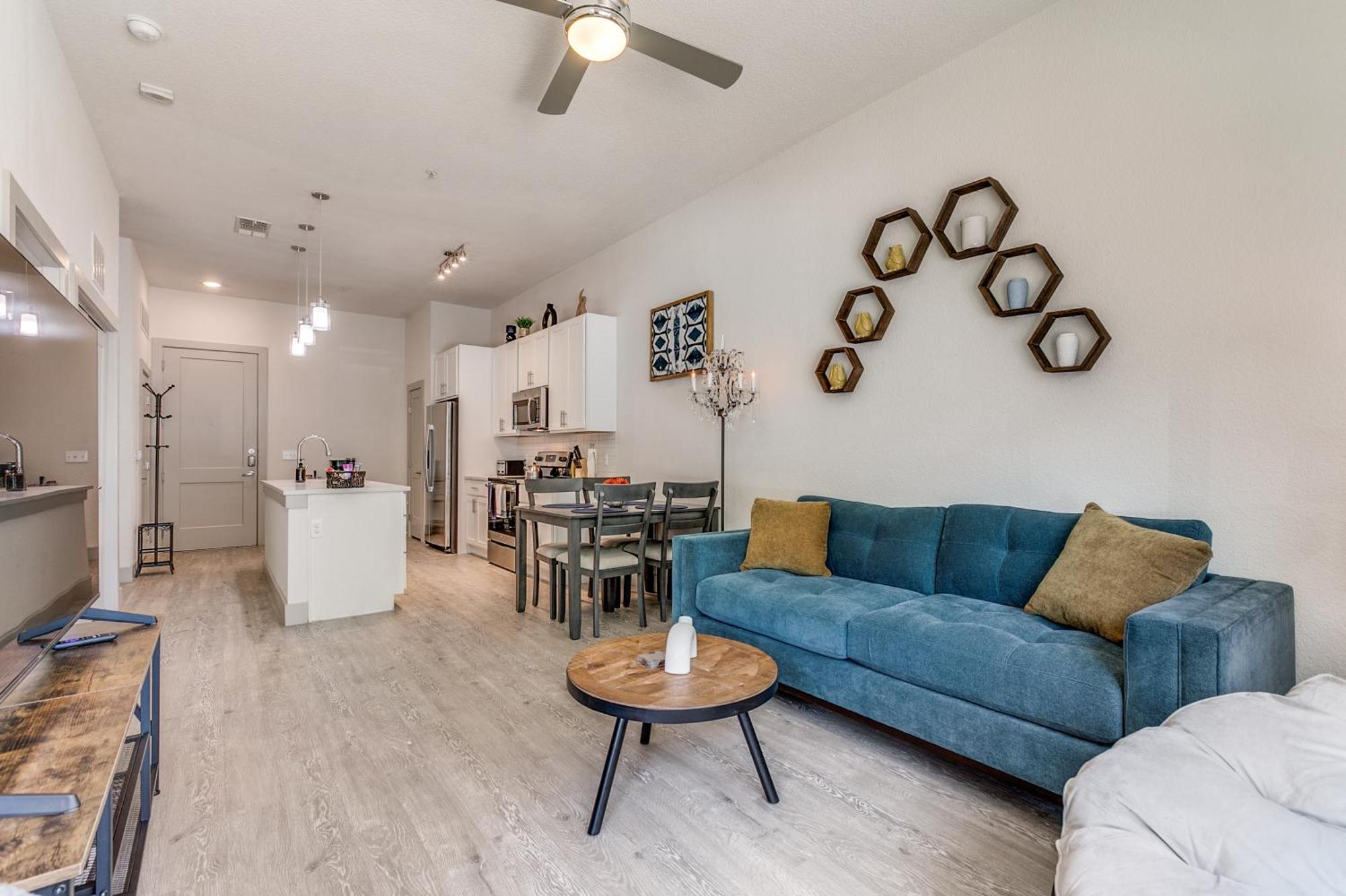 Lush Downtown Condo On Riverwalk W King Ste, Free Parking, Pet Friendly, Centrally Located On Riverwalk San Antonio Ngoại thất bức ảnh