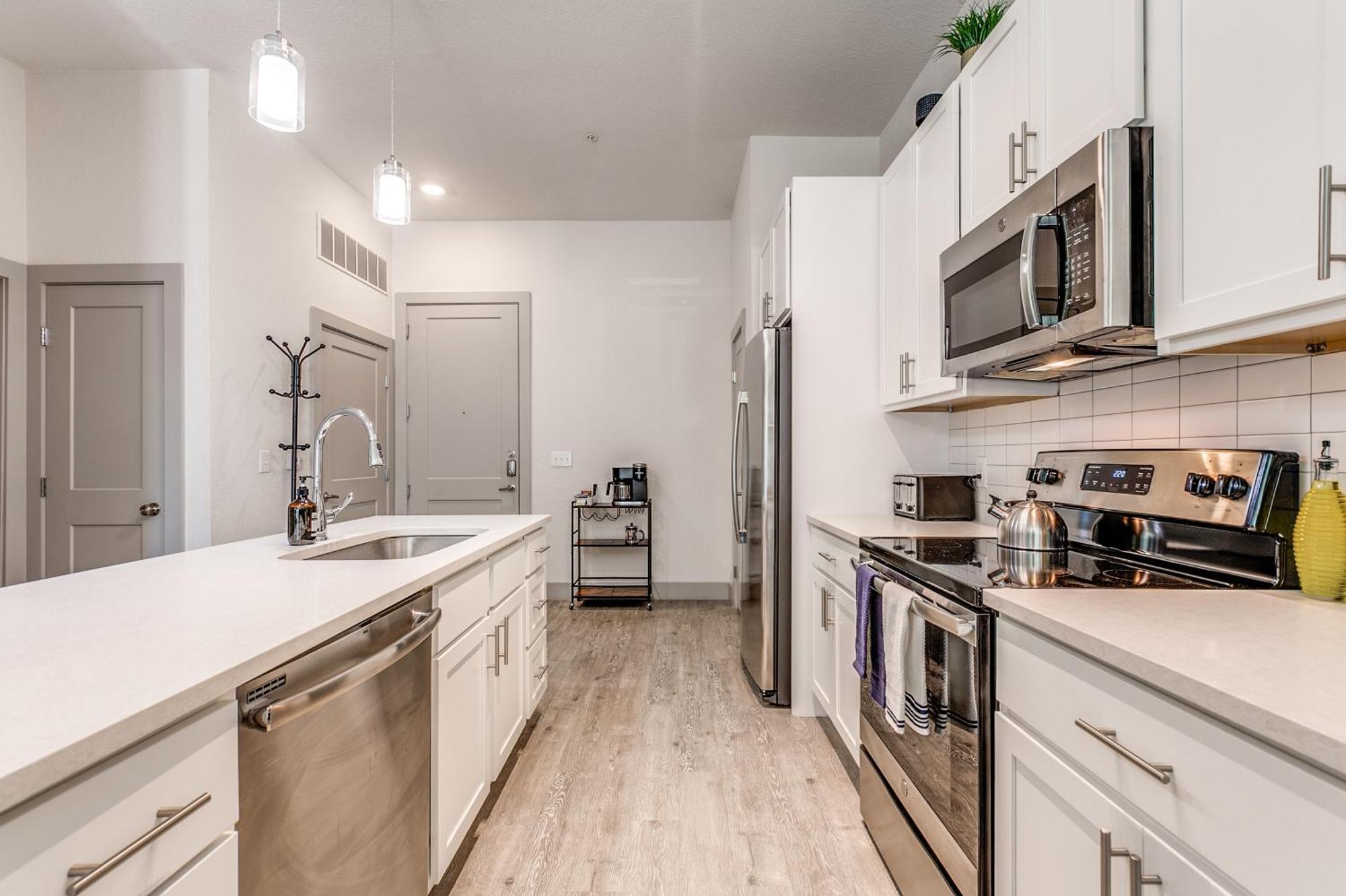 Lush Downtown Condo On Riverwalk W King Ste, Free Parking, Pet Friendly, Centrally Located On Riverwalk San Antonio Ngoại thất bức ảnh